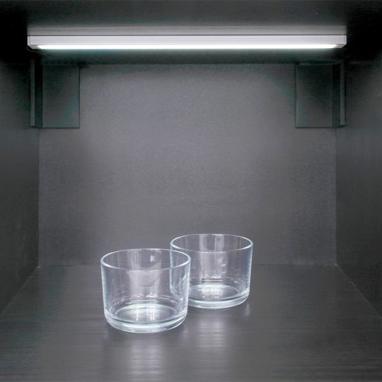 Topmet SURFACE14 profil natur aluminium változatban