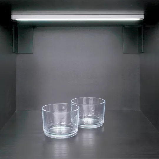 Topmet SURFACE14 profil eloxált aluminium változatban