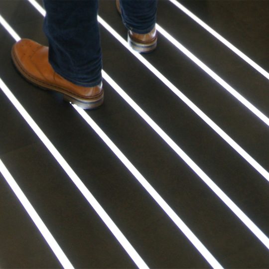 Topmet FLOOR12 padlóba süllyeszthető LED profil eloxált változatban