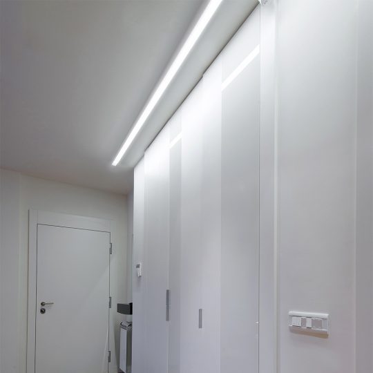 Topmet LINEA20 LED profil natur aluminium változatban 4 méteres szálban