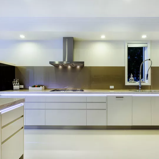 Topmet SMART10 LED profil eloxált aluminium változatban