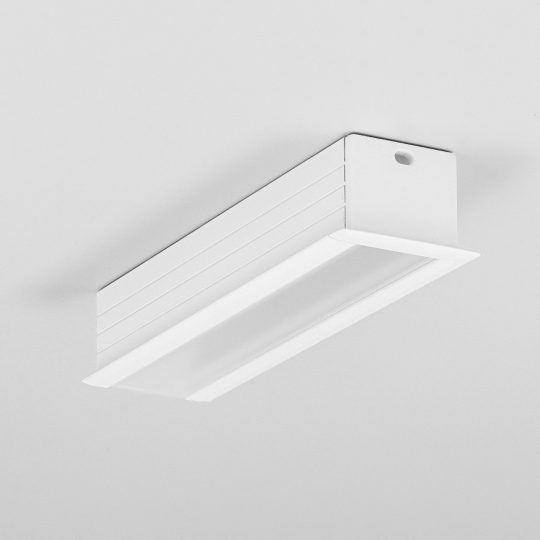 Topmet LINEA-IN20 gipszkarton LED profil festett fehér színben
