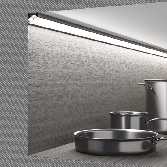 Topmet CORNER12 sarokba építhető LED profil fehér színben