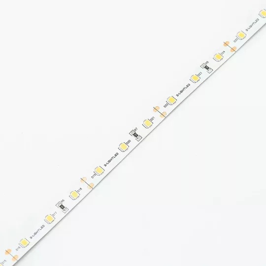 LED SZALAG MELEGFEHÉR 2700K