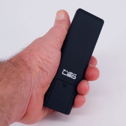 SL-SK R1 LED dimmer távirányító fali tartóval 1 zóna